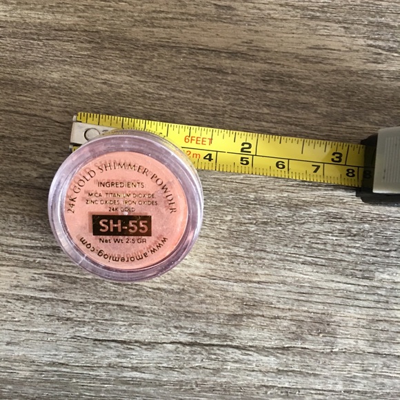 Amore Mio Cosmetics Shimmer PEACH Powder, Sh55 -2.5-G - Picture 1 of 3